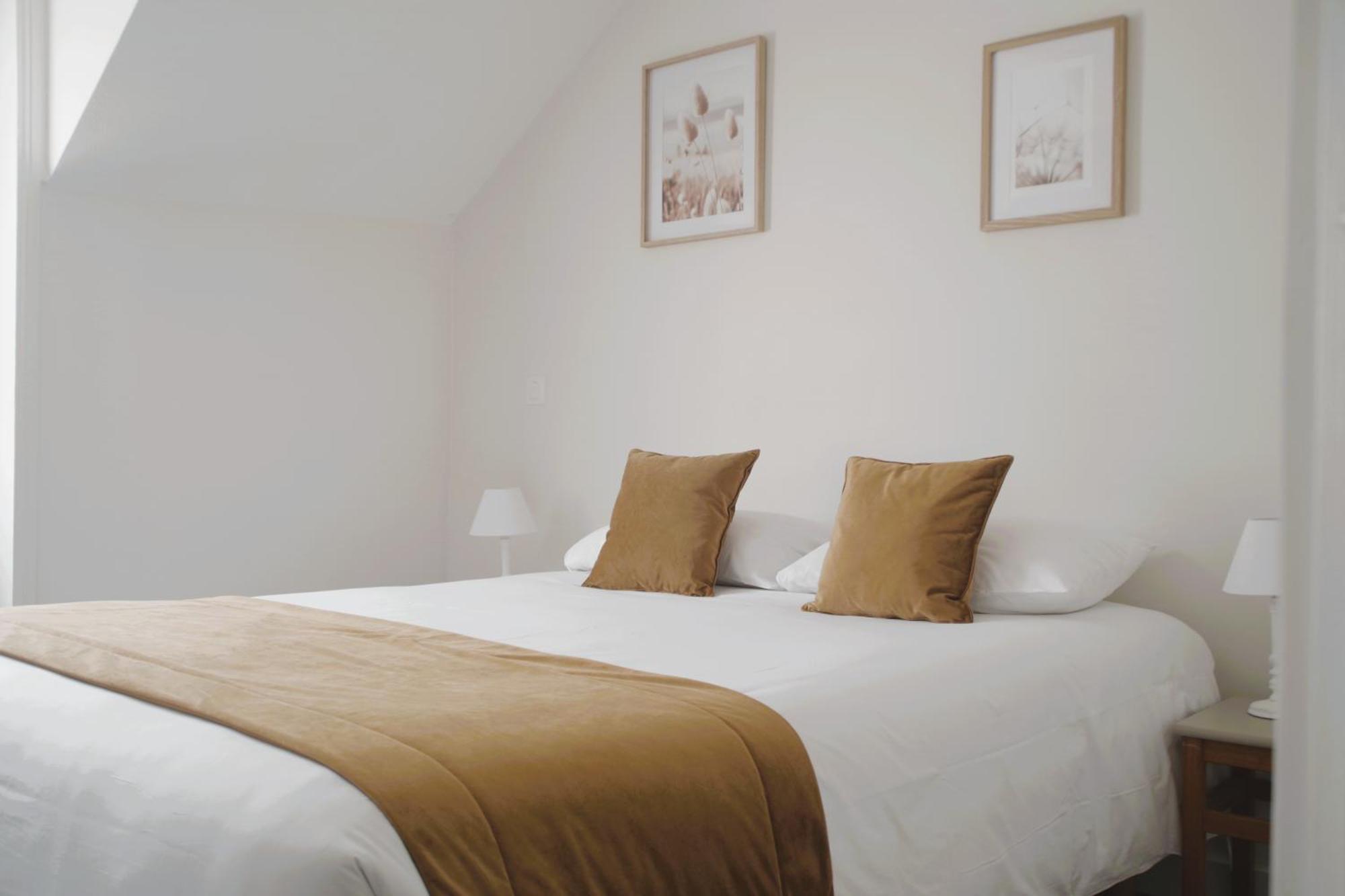 Triple Room,1692097559:JPEG